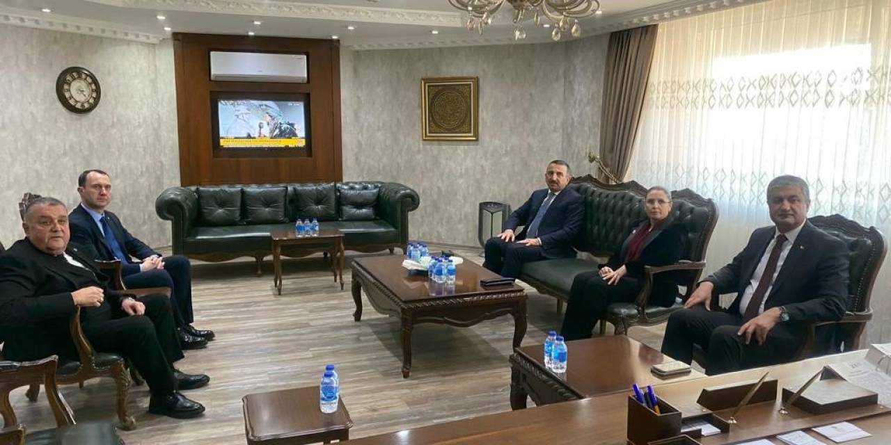 Valilerden Taziye Ziyareti