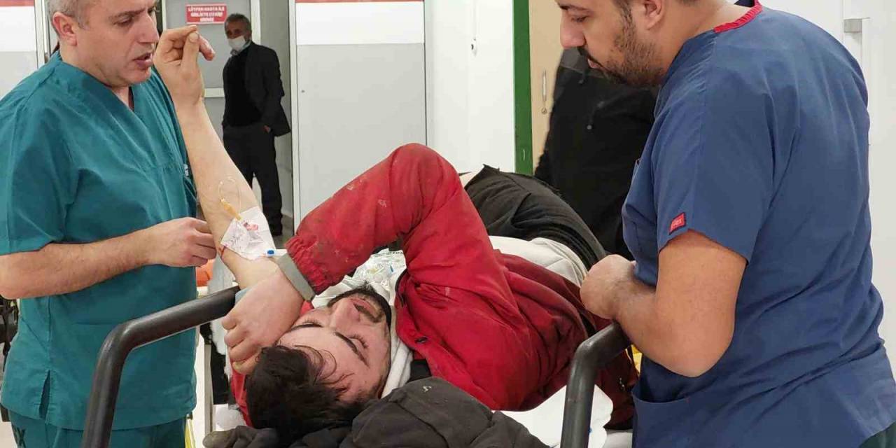 Traktörün Tekeri Üzerinden Geçti