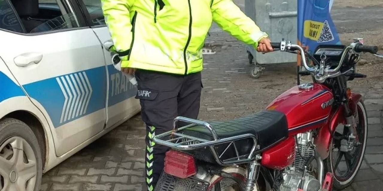 Babaeski’de Trafik Denetimi: 14 Araç Trafikten Men Edildi