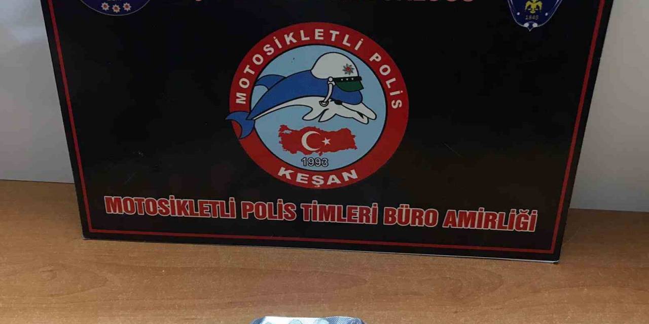 Keşan’da 18,59 Gram Uyuşturucu Ve Sentetik Ecza Ele Geçirildi