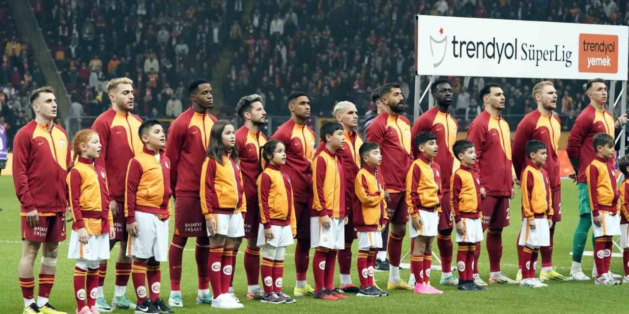 Galatasaray’da 2 Değişiklik