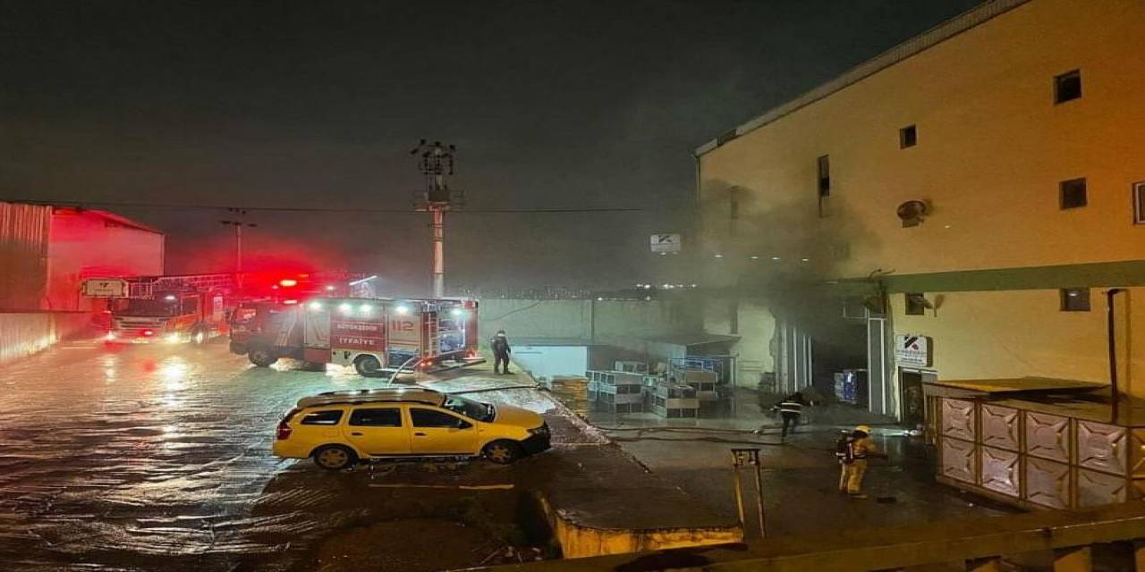 Boya Fabrikasında Yangın