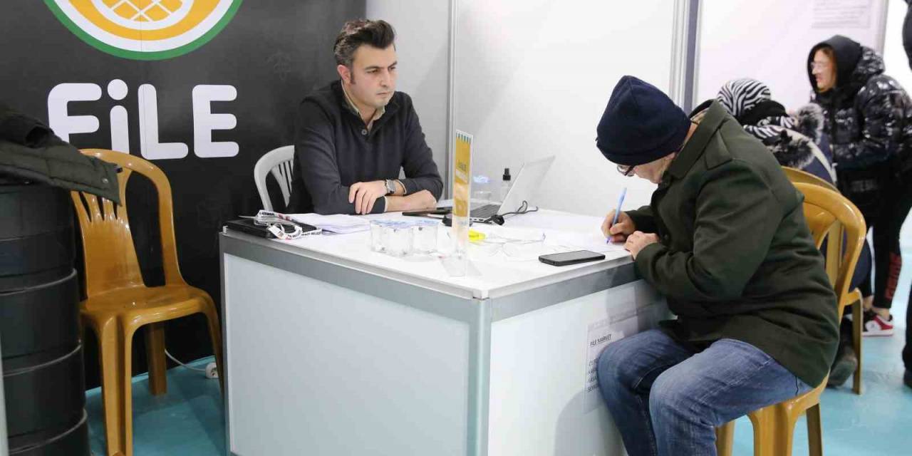 İşveren Ve İş Arayanları Buluşturan Çekmeköy İstihdam Fuarı Kapılarını Açtı