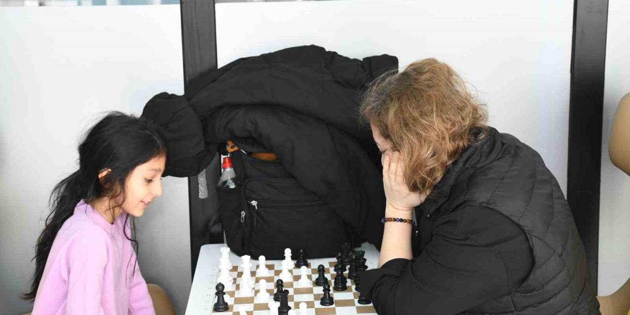 Çocuklardan Başkan Büyükkılıç’a “Kütüphane” Teşekkürü