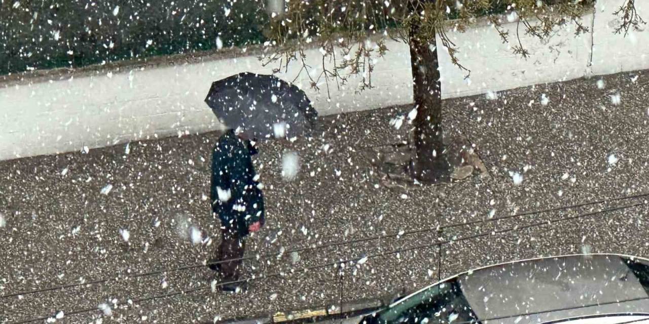 Gaziantep’te Yılın İlk Kar Yağışı