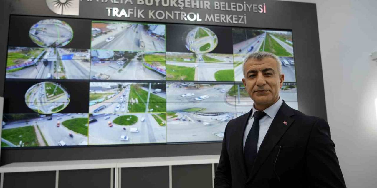 Antalya’da Durmadan Ya Da Tek Işıkta Geçiş Dönemi Başlıyor