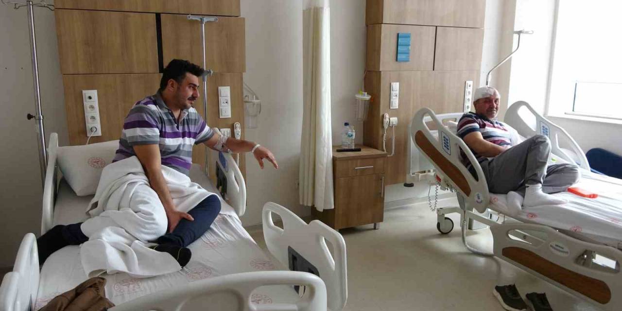 Otobüs Kazasında Yaralanan Kazazede: “Otobüsü Ağaç Tuttu, Ağaç Olmasaydı Hepimiz Ölmüştük”