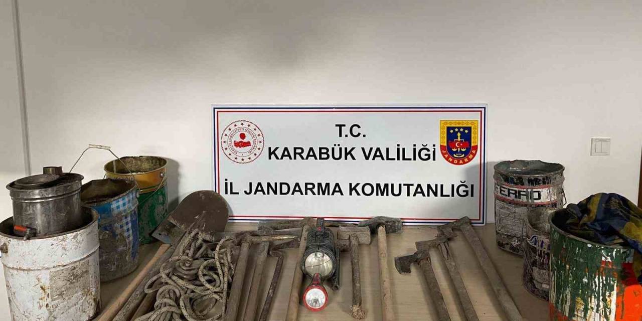 Kaçak Kazı Yapan 7 Kişi Suçüstü Yakalandı