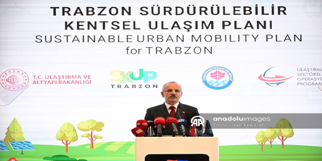 Bakan Uraloğlu, "Trabzon Sürdürülebilir Kentsel Ulaşım Planı Projesi" toplantısında konuştu
