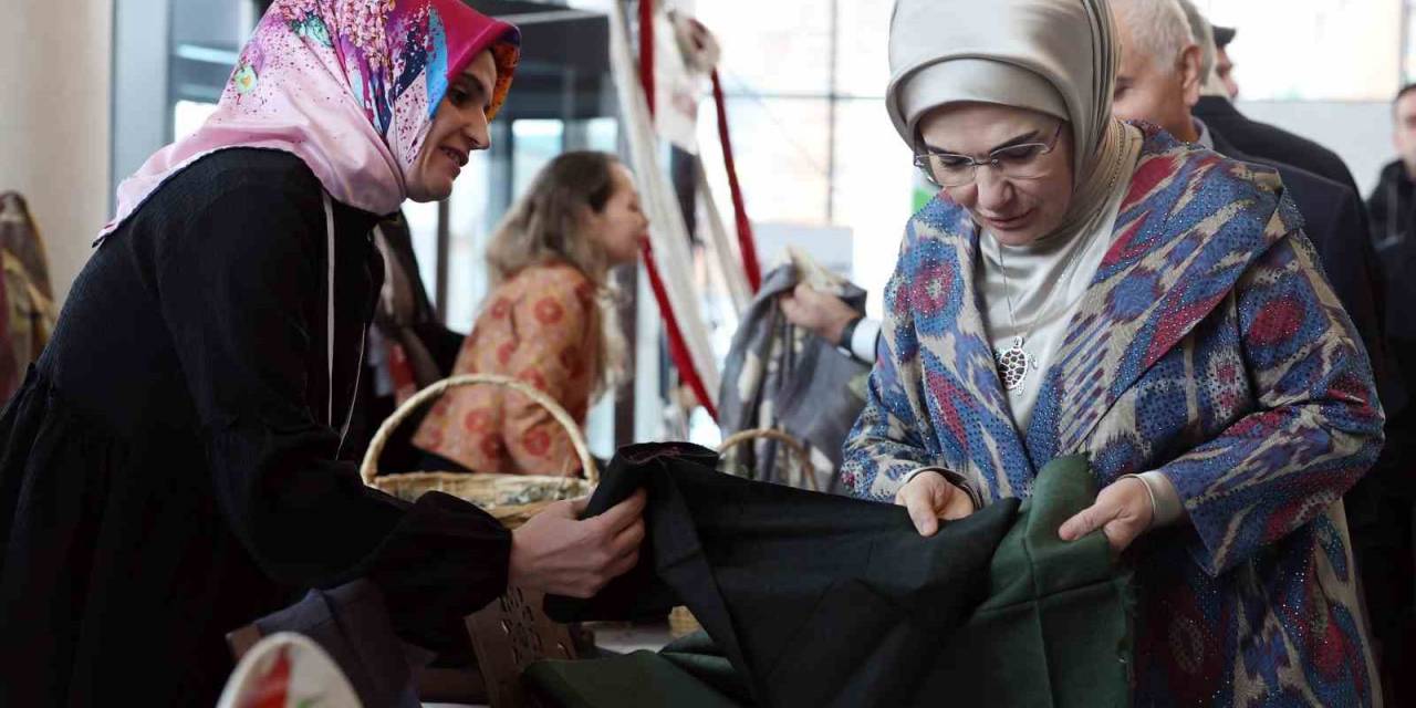 Emine Erdoğan Siirtli Kadınlarla Bir Araya Geldi