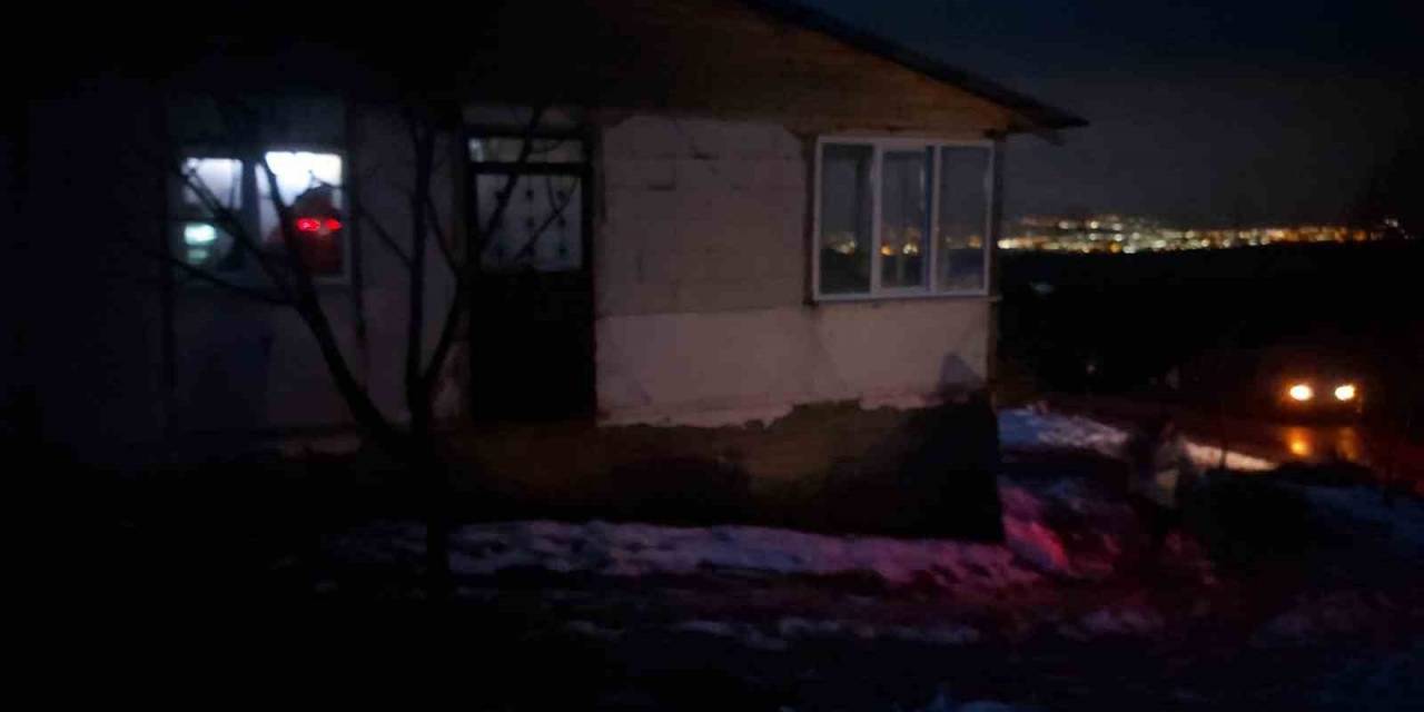 Bursa’da Zihinsel Engelli Genç Annesini Bıçakla Öldürdü