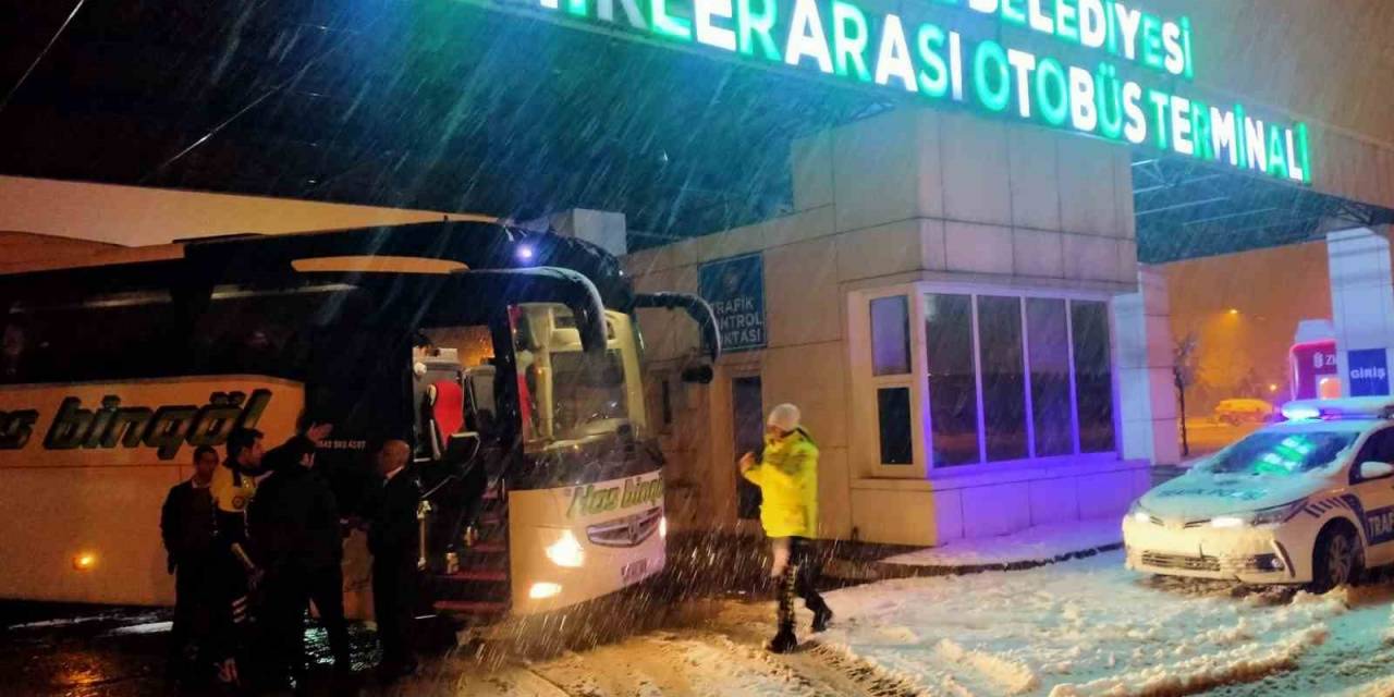 Bingöl’de Şehirlerarası Yolcu Ve Yük Taşımacılığı Yapan Araçlara Denetim