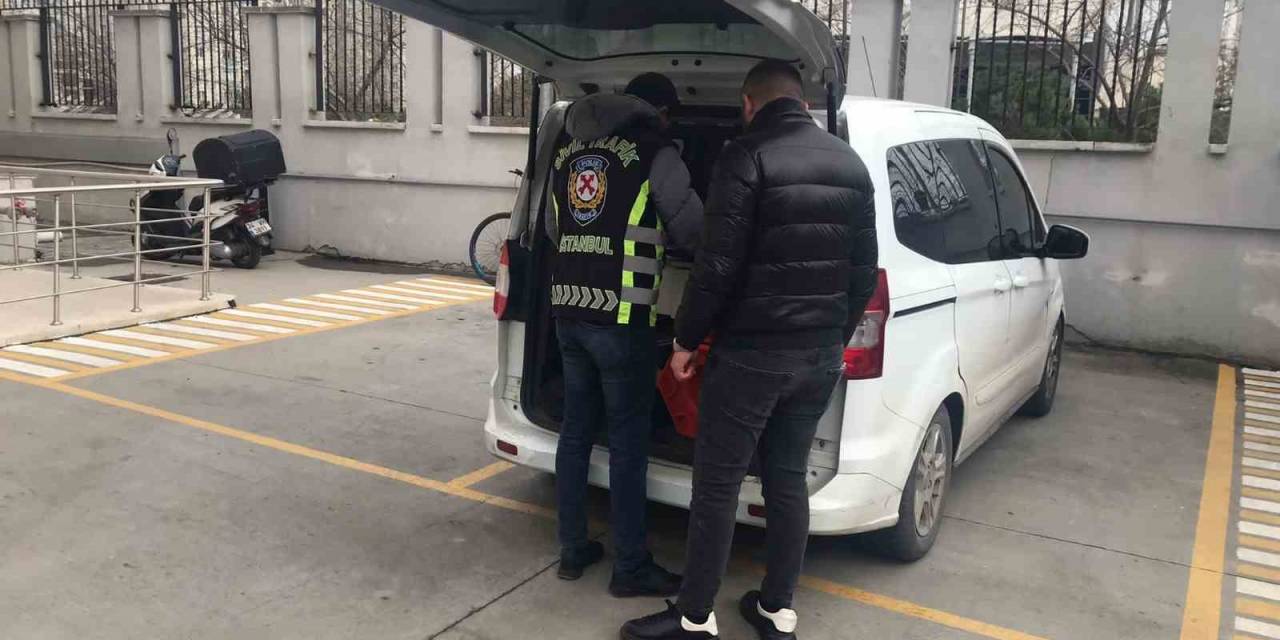 Trafikte Makas Atarak Seyreden Sürücüye Ceza Yağdı