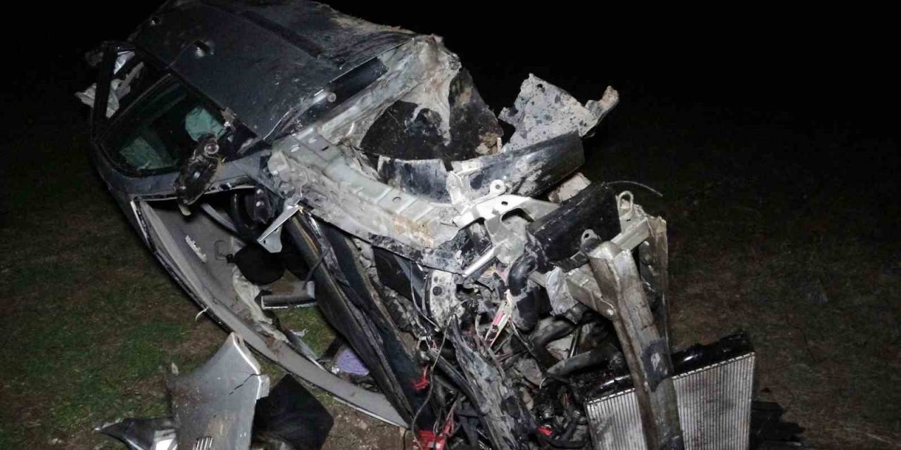 Yoldan Çıkan Otomobil Defalarca Takla Atarak Hurdaya Döndü: 2 Yaralı