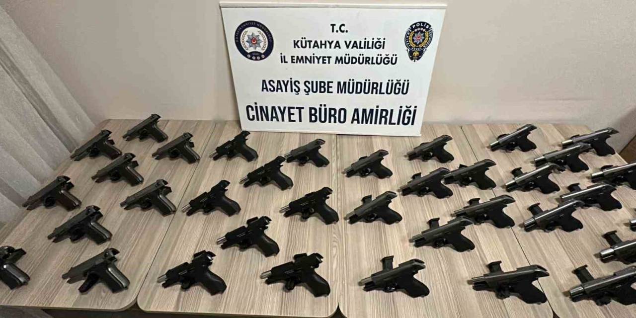 Kütahya’da Silah Taciri 37 Kurusıkı Tabanca İle Yakalandı