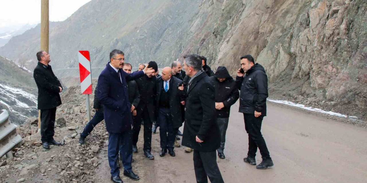 Heyelan Bölgesine Tünel Çalışmaları Devam Ediyor