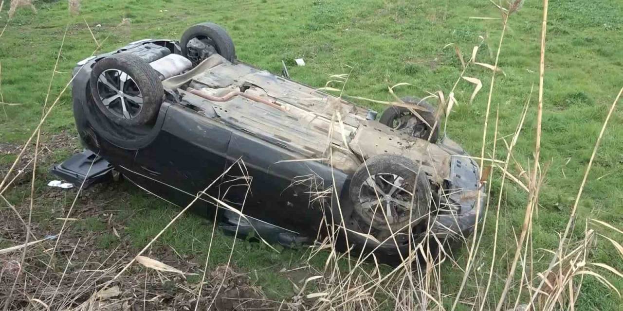 Keskin Virajı Fark Edemedi, Tarlaya Uçtu