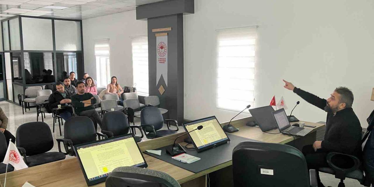 Niğde’de Bulaşıcı Hayvan Hastalıklarının Değerlendirme Toplantısı Yapıldı