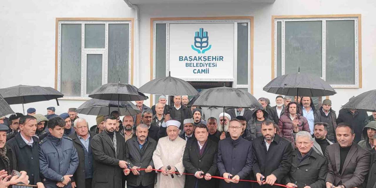 Gerger’e Yeni Cami Ve Taziye Evi Yapıldı