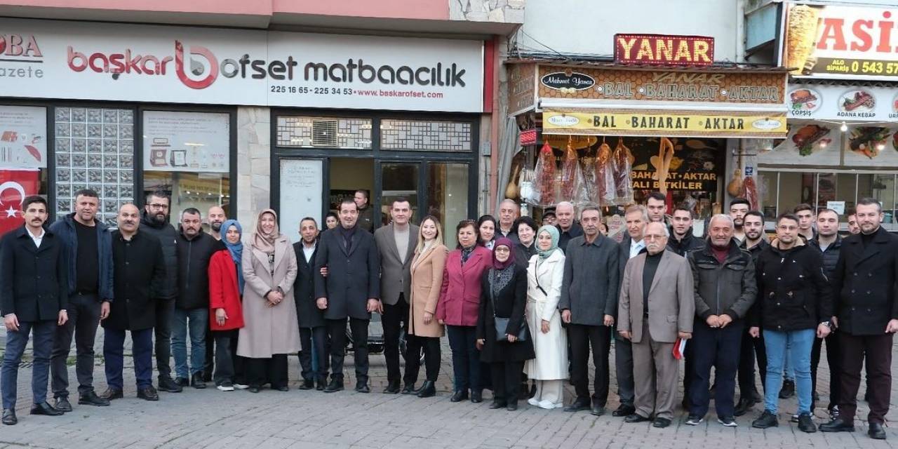 Pehlivan, Tarihi Çarşıda Esnafla Buluştu