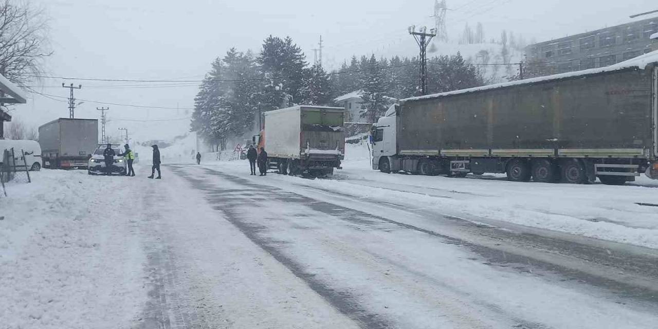 Tunceli’de 229 Köy Yolu Ulaşıma Kapandı