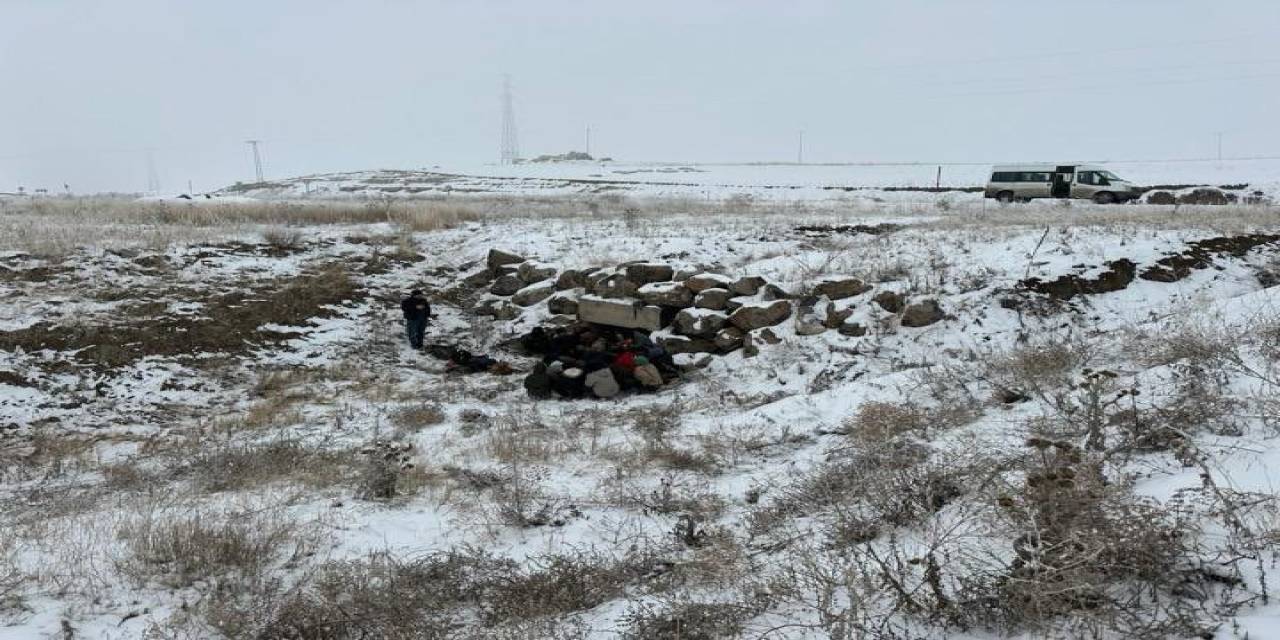 Kars’ta 24 Düzensiz Göçmen Yakalandı