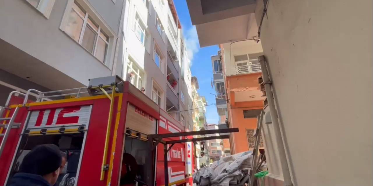 Samsun’da Ev Yangını: 2 Çocuk Dumandan Etkilendi