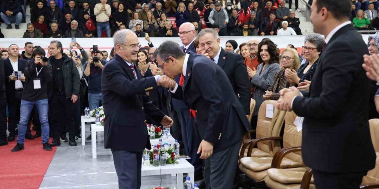 Özgür Özel’den 86 Yaşındaki Yılmaz Büyükerşen’e Yeni Görev