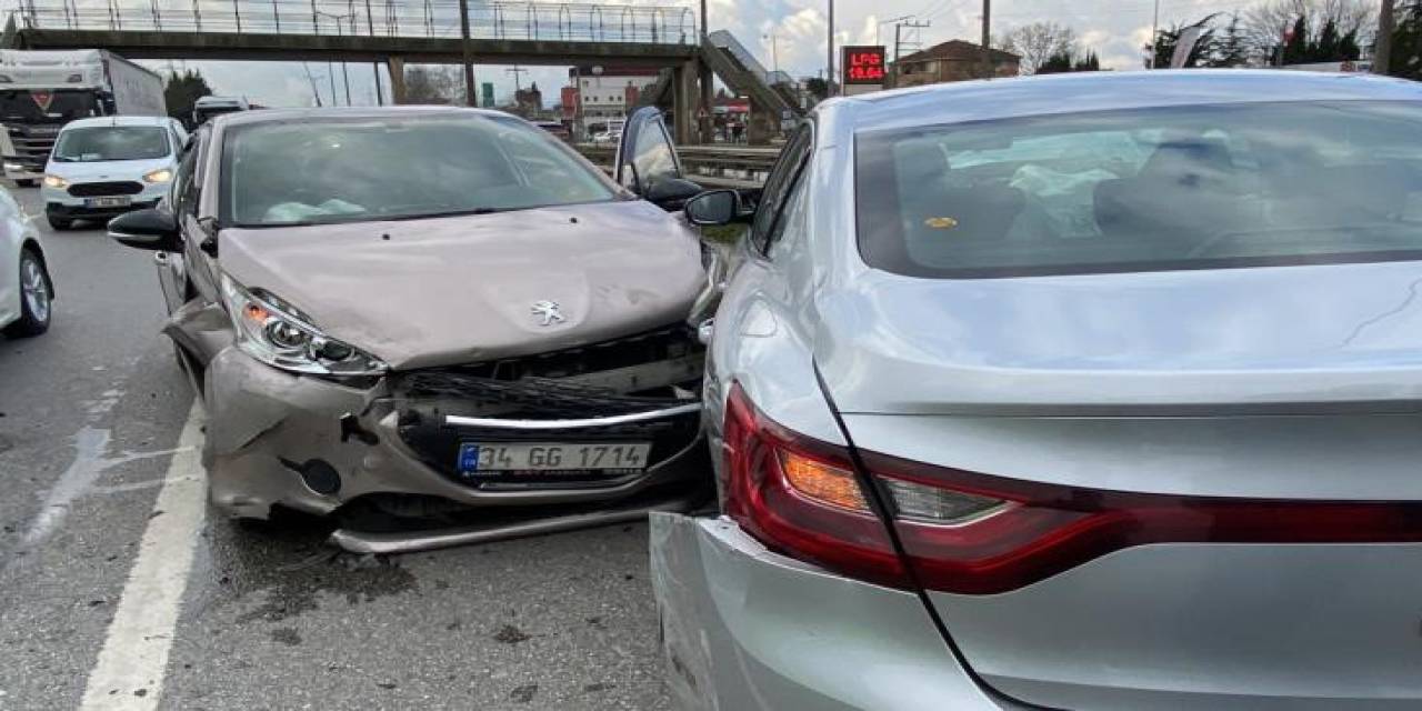 D-100’de 3 Araçlık Zincirleme Kaza: 1 Yaralı