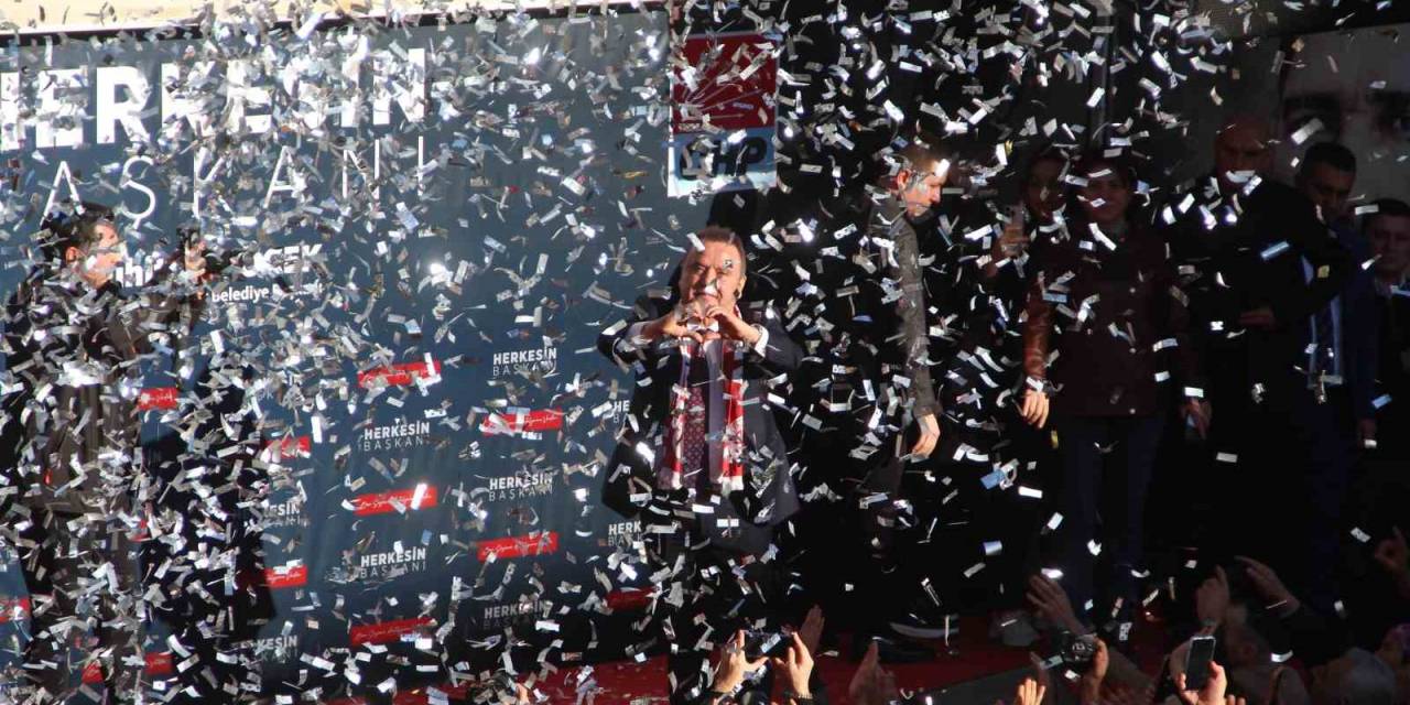 Başkan Böcek’e, Miting Gibi Karşılama