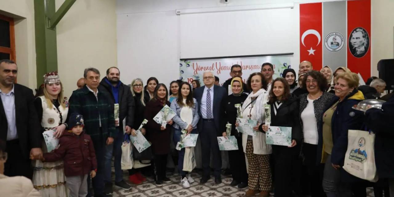 Burhaniye’de Zeytinyağlı Lezzetler Yarıştı