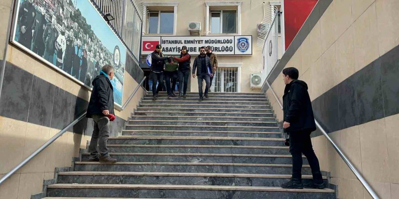 Esenyurt’ta Bankadan Çıkan Vatandaşı Gasp Eden Şüpheliler Yakalandı