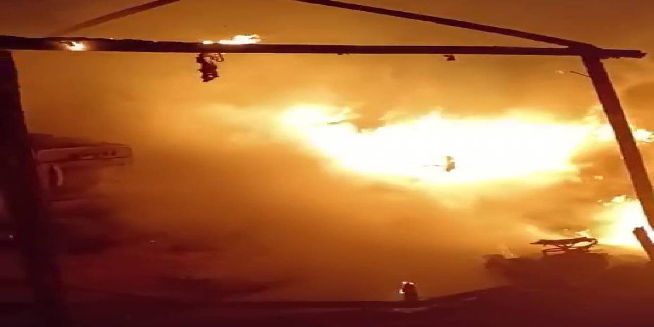 Alev Alan Çadır Küle Döndü