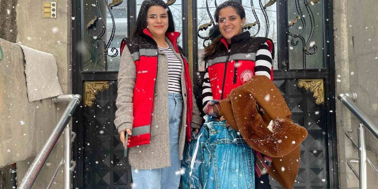 Hakkari Yades Ekibi Kar Kış Dinlemeden Çalışıyor