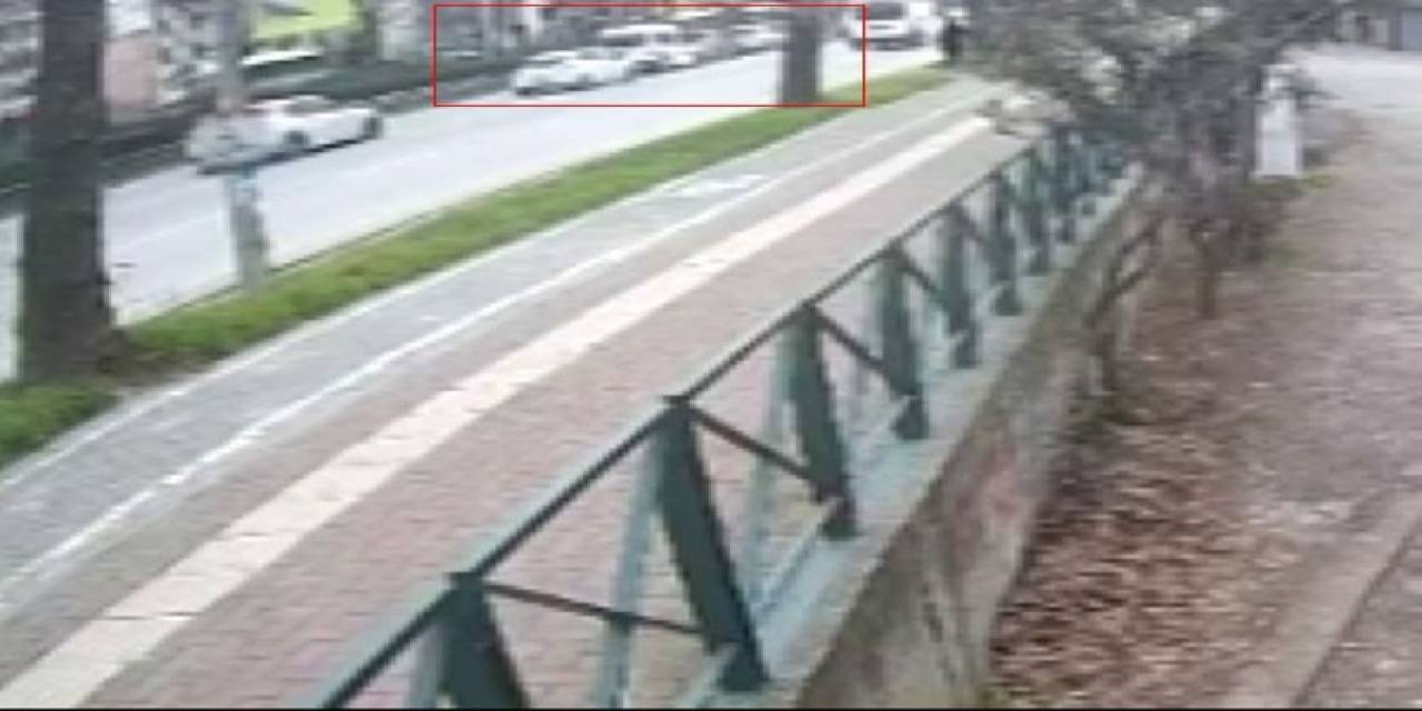 Bursa’da 8 Araç Birbirine Girdi, O Anlar Kamerada