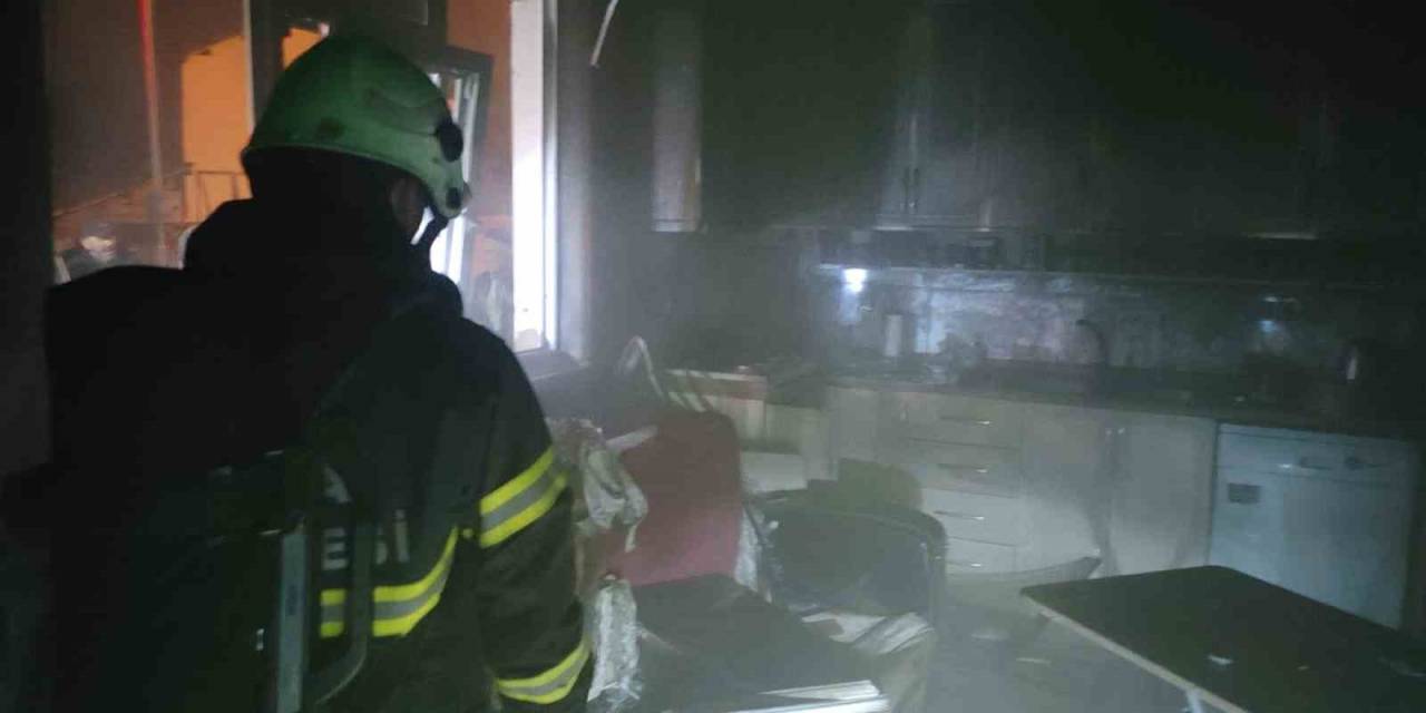 Köy Evinde Çıkan Yangın Büyümeden Söndürüldü