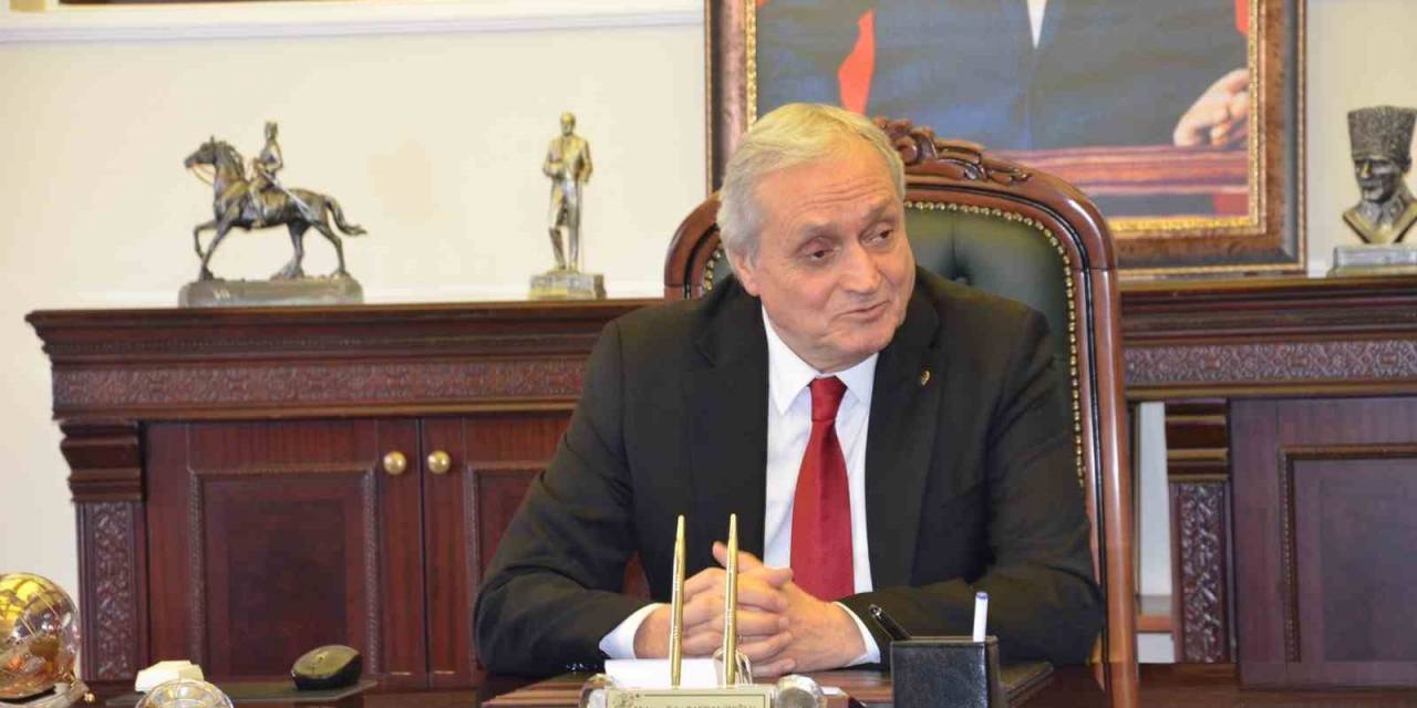 Türkiye Genelinde İlgi Uyandıran Boztram Ve Ücretsiz Su Projesi