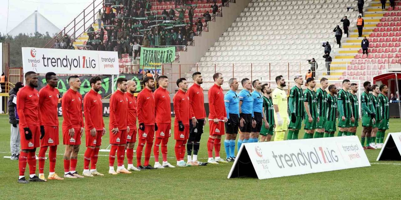 Trendyol 1. Lig: Ümraniyespor: 1 - Sakaryaspor: 1