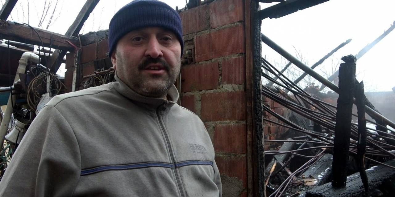 Evin Kesilen Elektriği 6 Kişiyi Alevlerin Arasında Kalmaktan Kurtardı