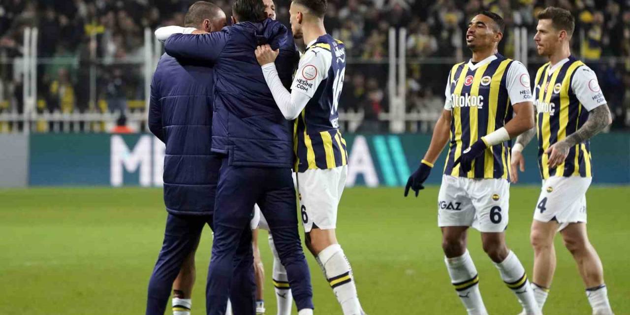 Trendyol Süper Lig: Fenerbahçe: 2 - Mke Ankaragücü: 1 (İlk Yarı)