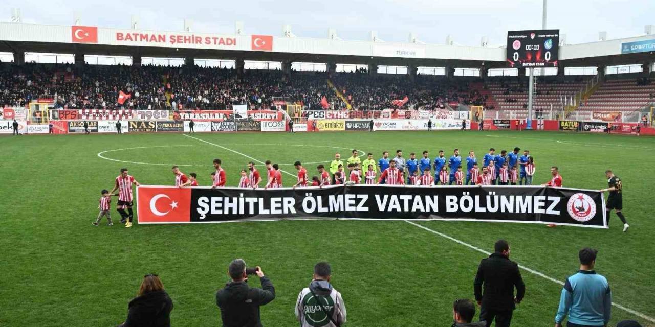 Batman Petrolspor, Oyuncuları Şehit Ve Gazi Çocuklarıyla Sahaya Çıktı