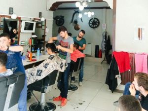 Düzce’deki Berberlerde Bayram Mesaisi