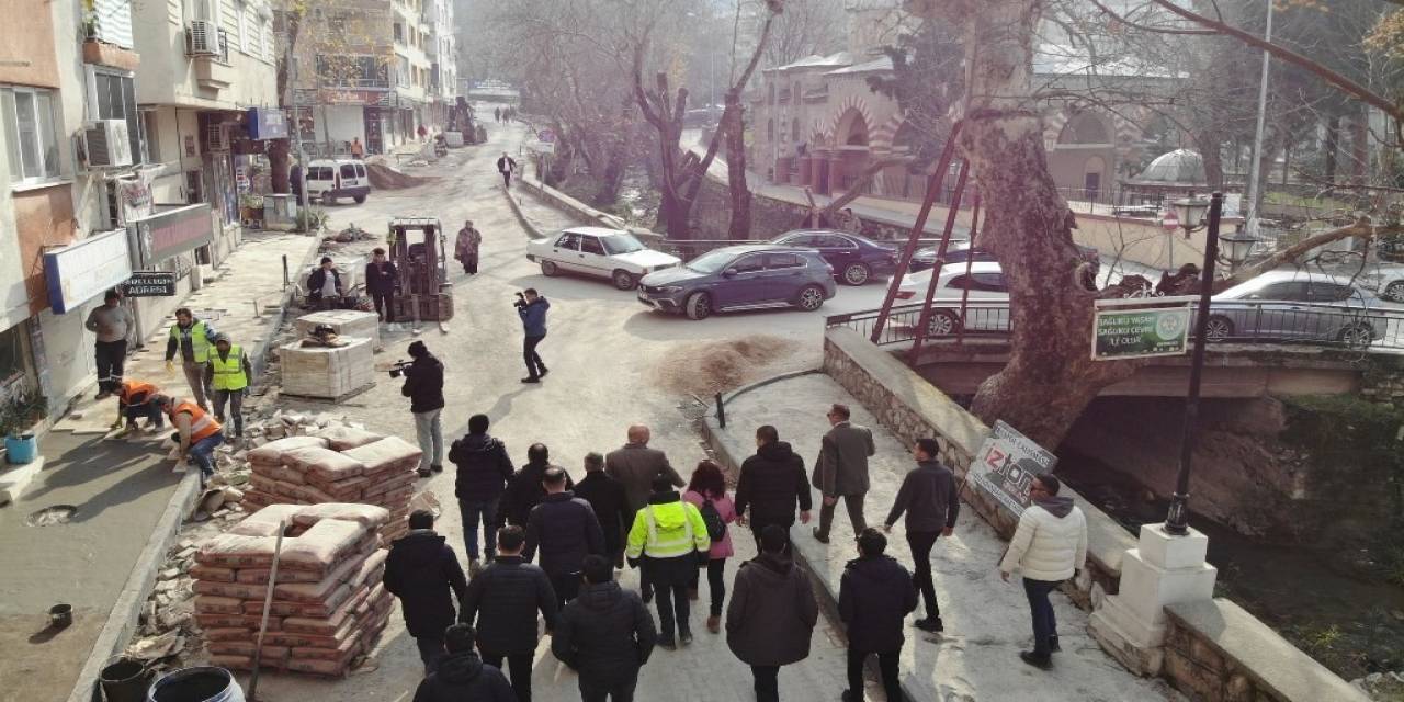 Kumludere Caddesi’nde Hummalı Çalışma