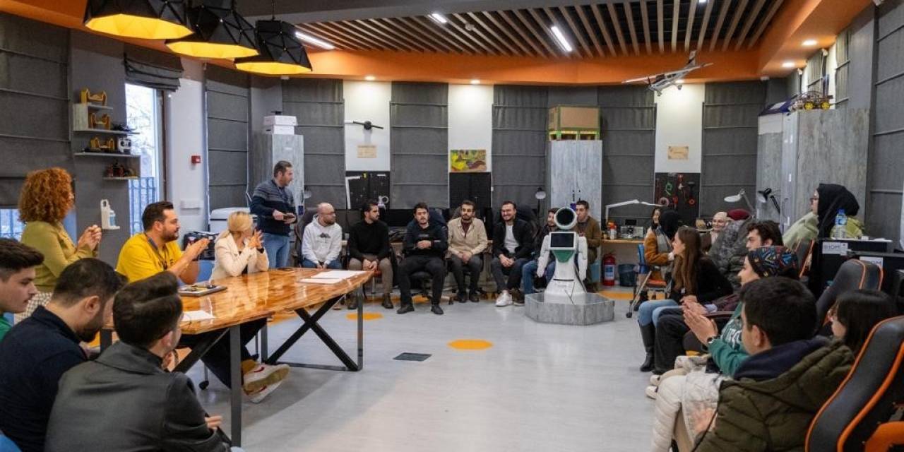 Gaün-ıom Fablab Genç Tasarımcılara Laboratuvarlarını Açtı