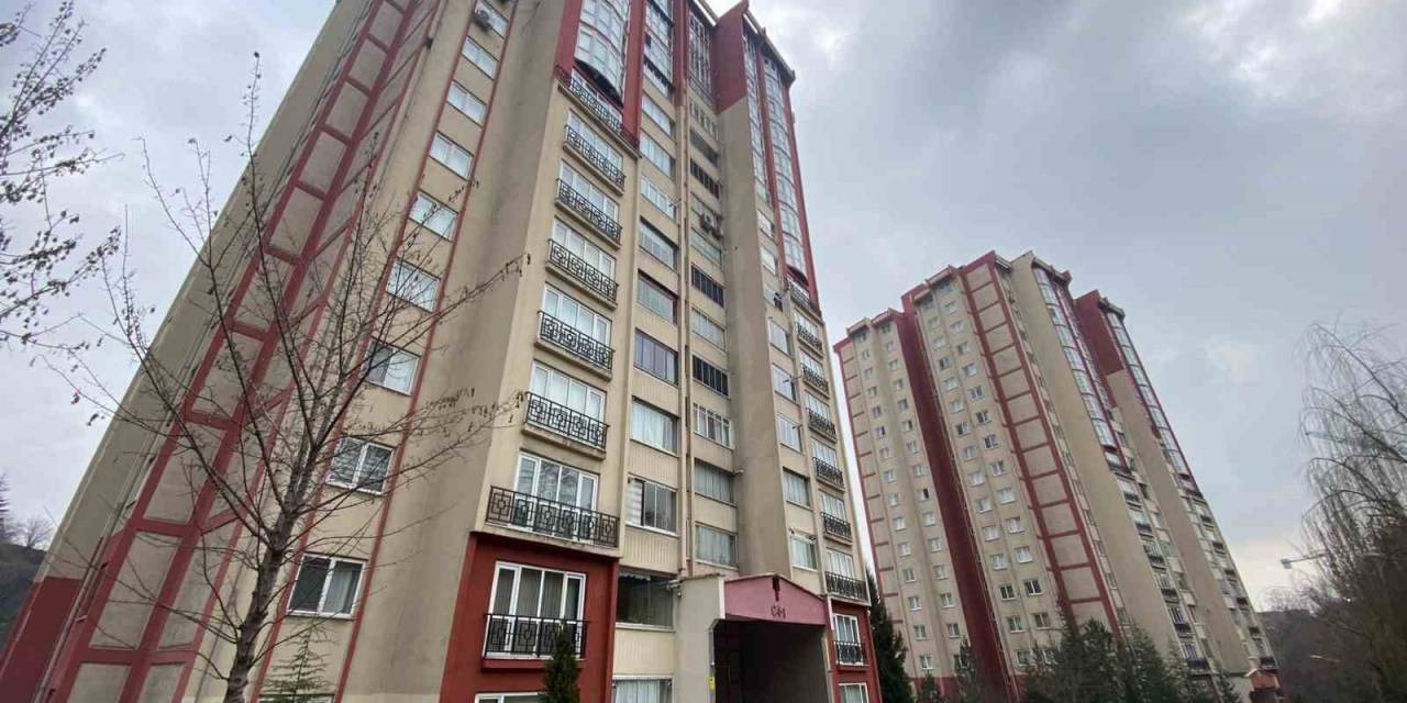 10. Kattan Düşen Kız Çocuğu Hayatını Kaybetti