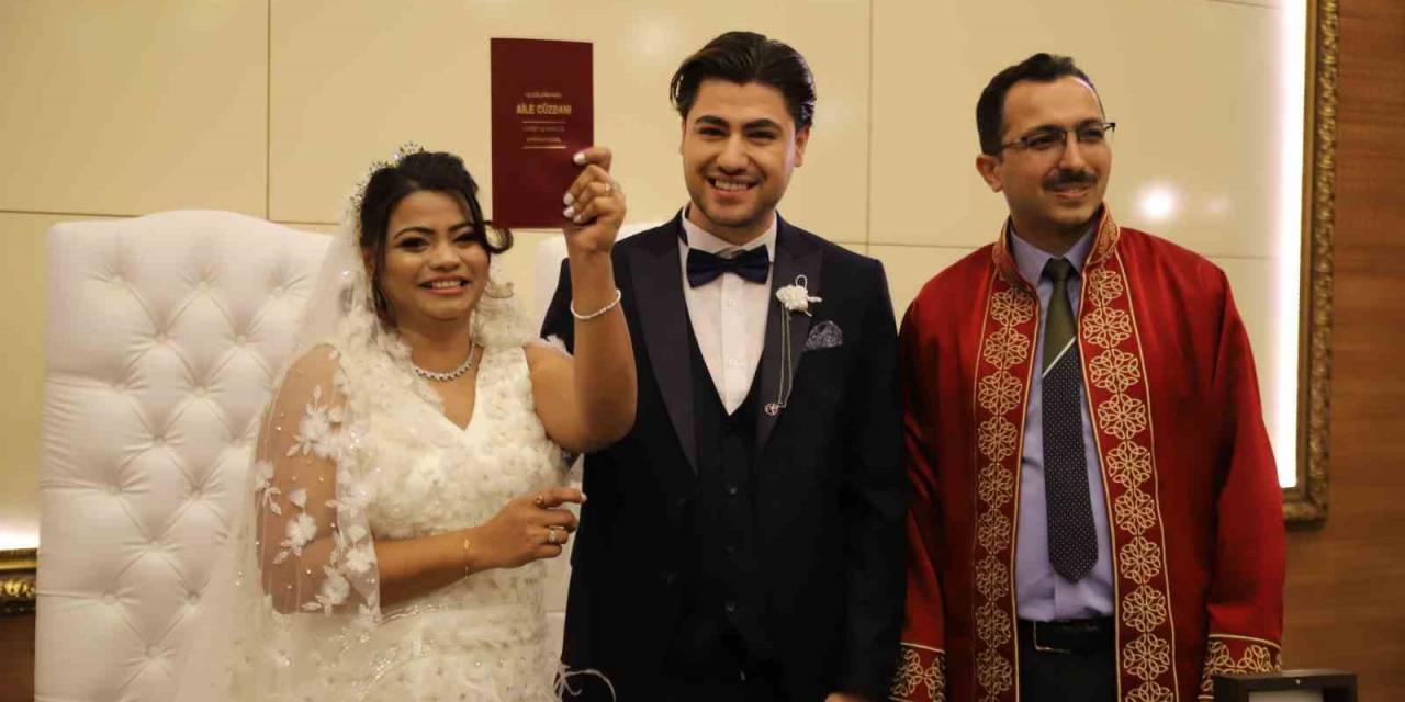 Hindistan’dan Gaziantep’e Uzanan Aşk Hikayesi