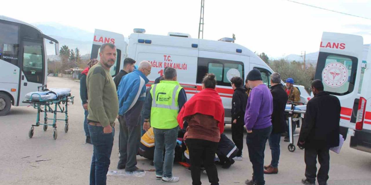 İskenderun’da Otomobil Motosiklete Çarptı: 1 Yaralı