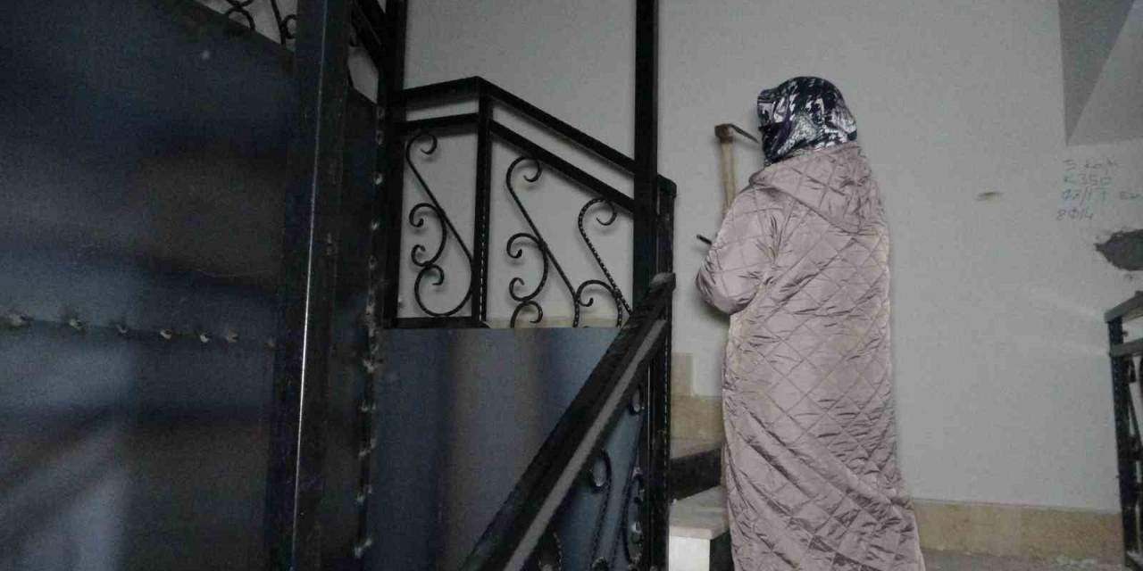 Malatya’da Hasarlı Binalardaki Hırsızlık Olaylarına Karşı Keserli Nöbet