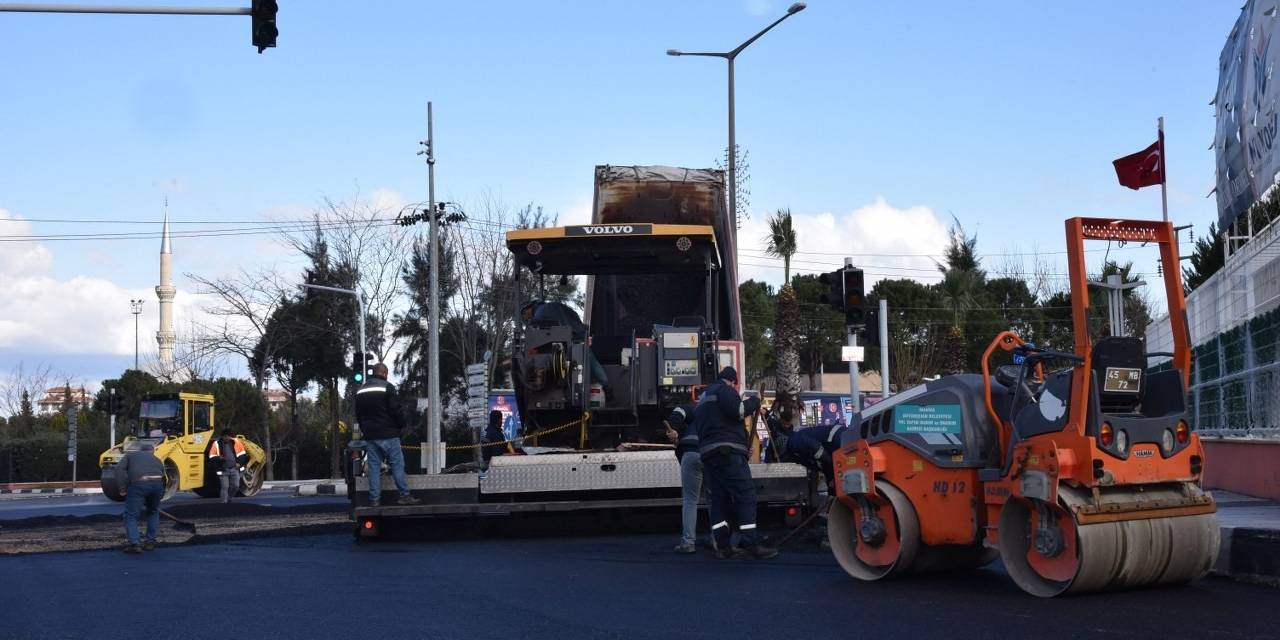 Cemil Çöllü Kavşağı 1 Günde Yenilenerek, Trafiğe Açıldı