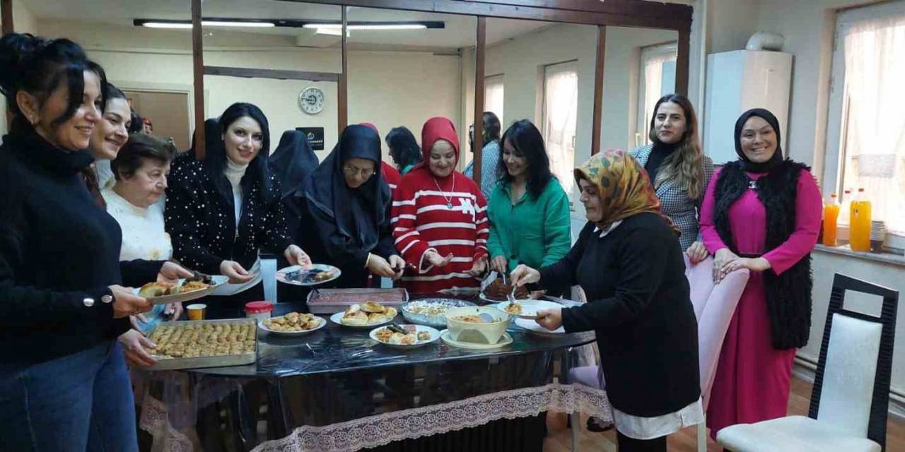 İnsanlık İçin Elden Ele Derneği 2 Yaşında